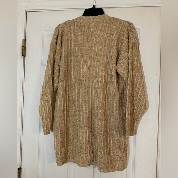 Beautiful sweater with a gold glitter to it. Tag says 14 but see measurements. - Picture 2 of 8